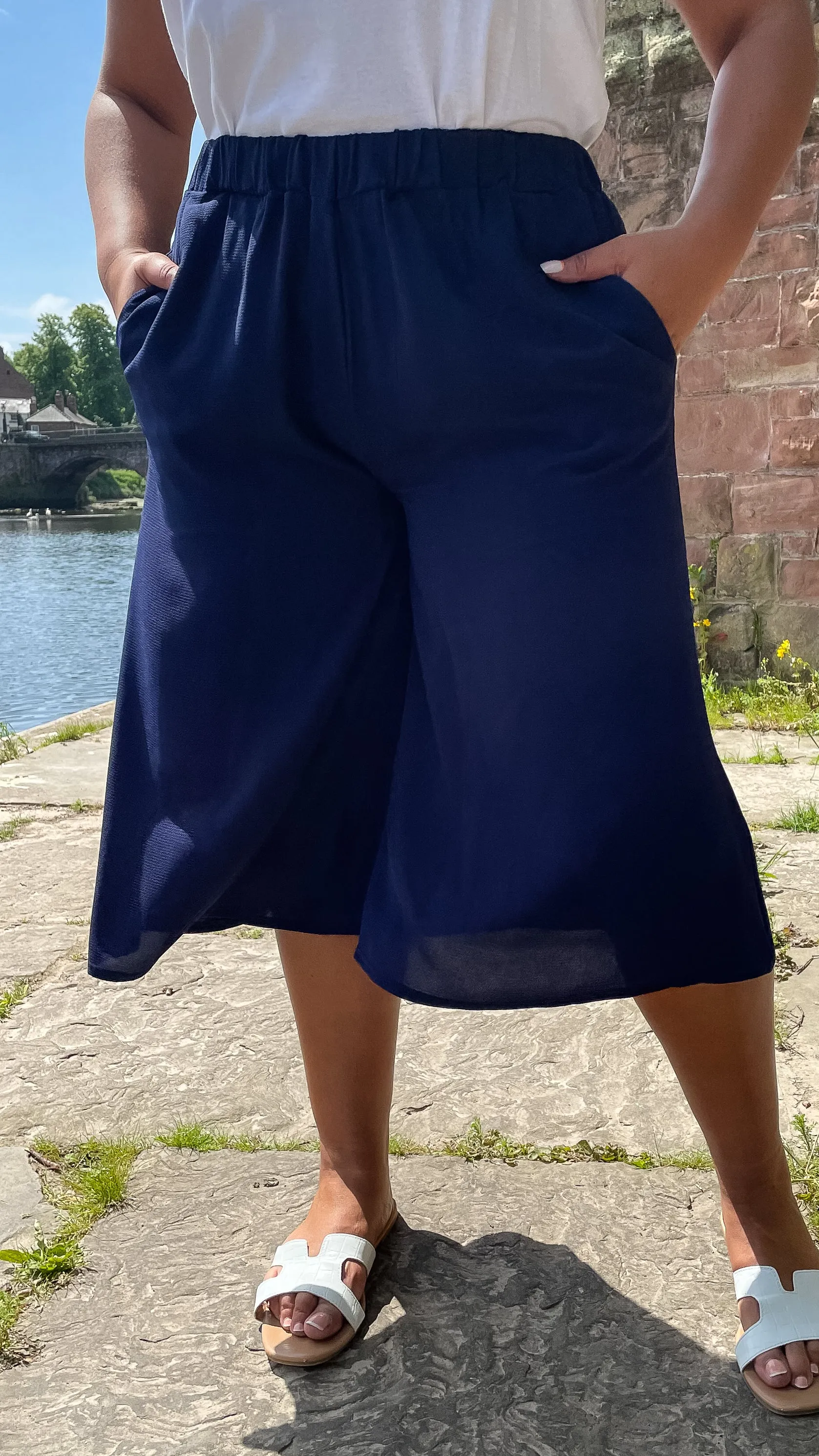 CurveWow Navy Culottes