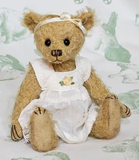 Delia by Anna Dazumal - 15cm