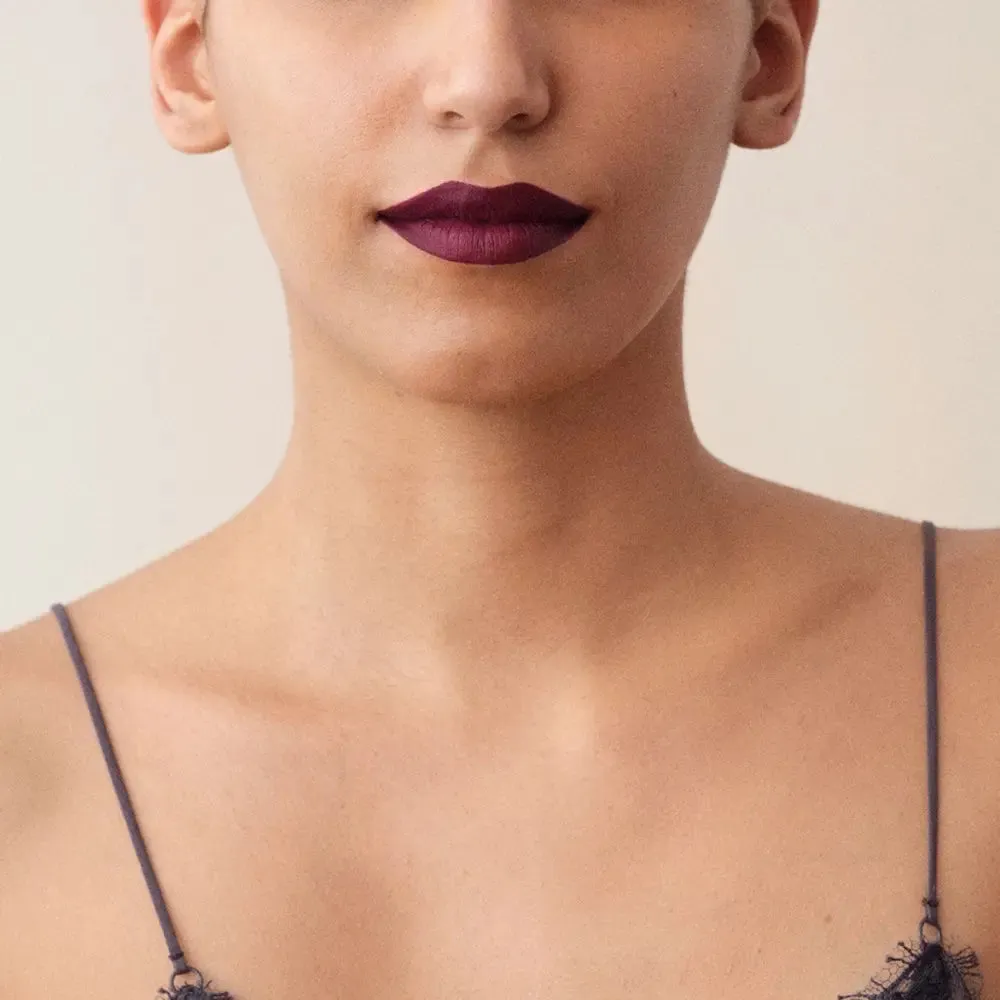 La Perla Matte Silk Lipstick 3.5ml