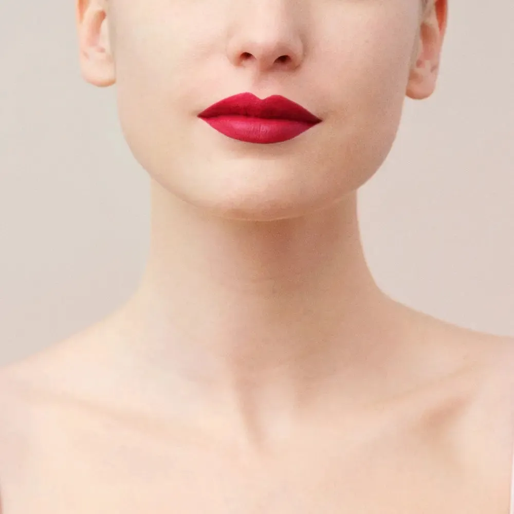 La Perla Matte Silk Lipstick 3.5ml