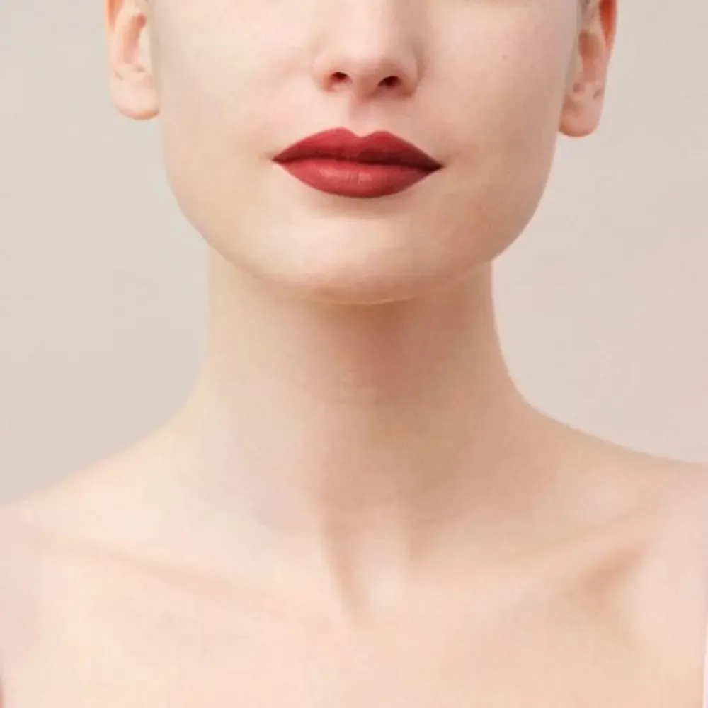 La Perla Matte Silk Lipstick 3.5ml