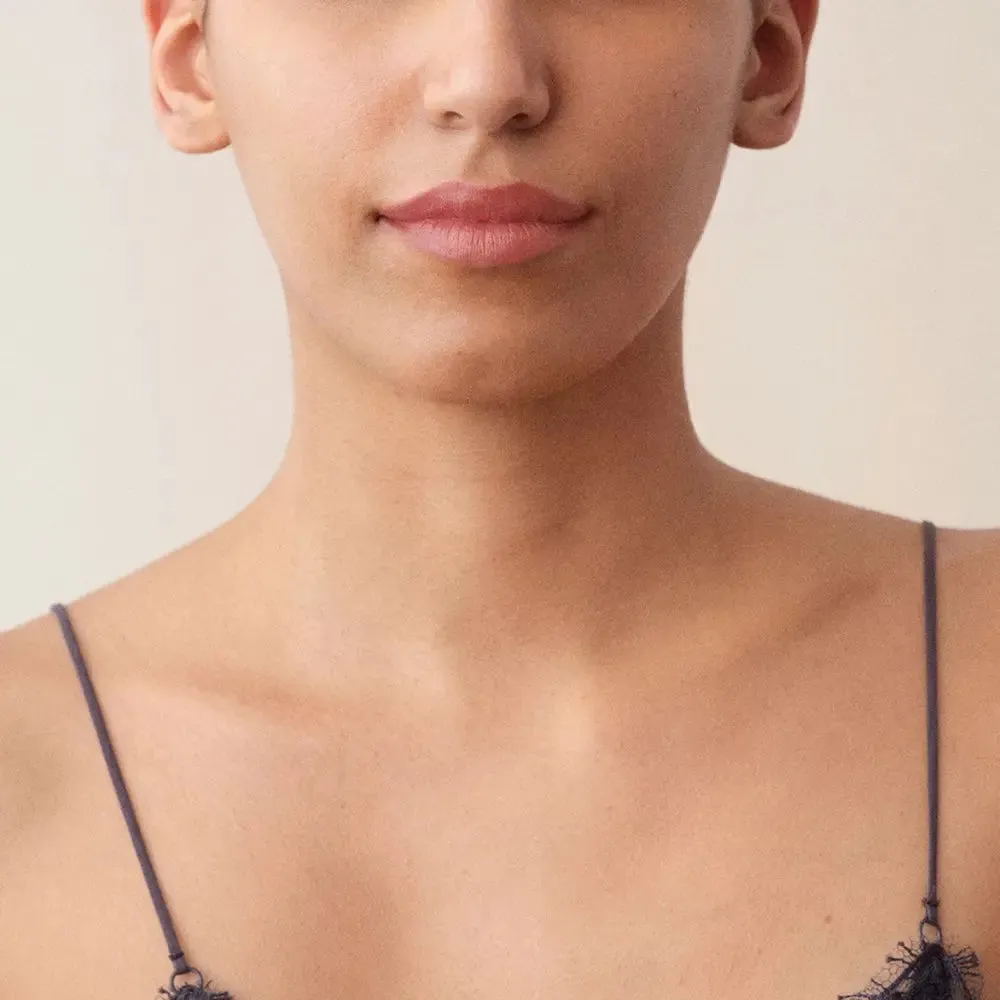 La Perla Matte Silk Lipstick 3.5ml
