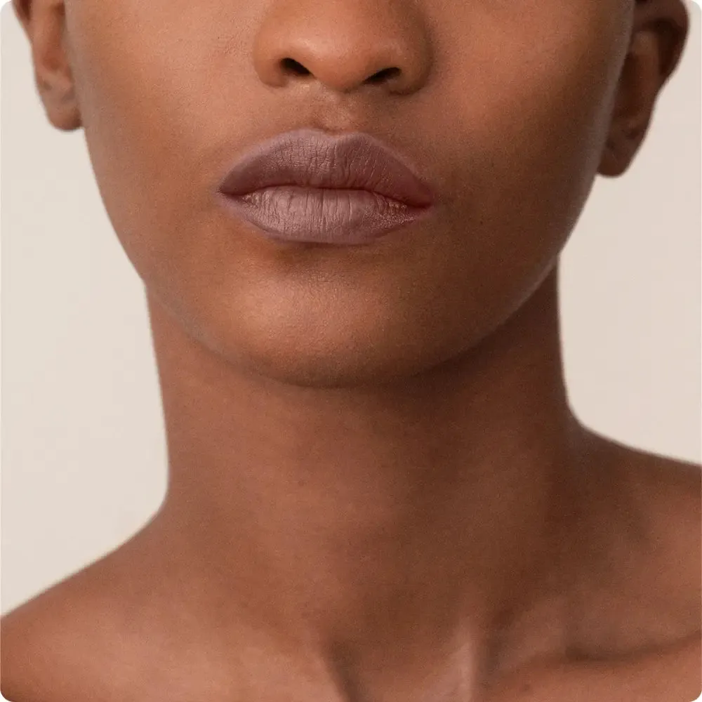 La Perla Matte Silk Lipstick 3.5ml
