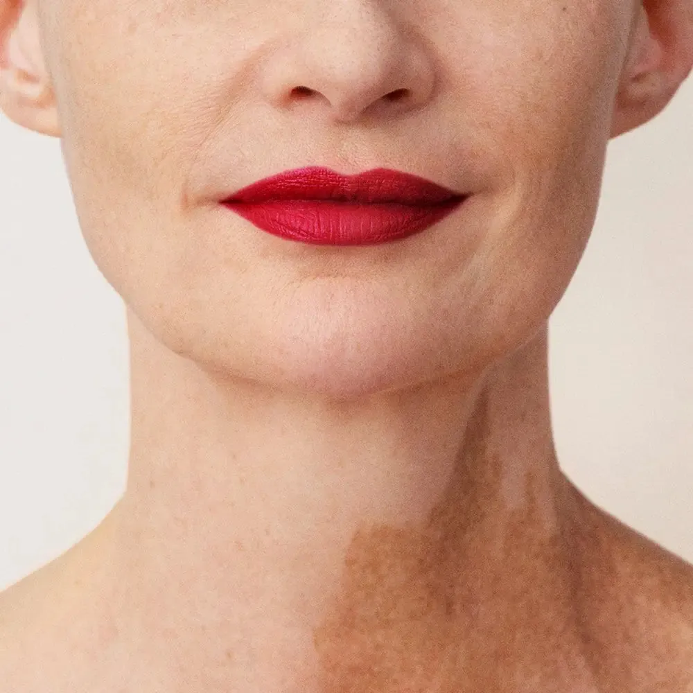 La Perla Matte Silk Lipstick 3.5ml