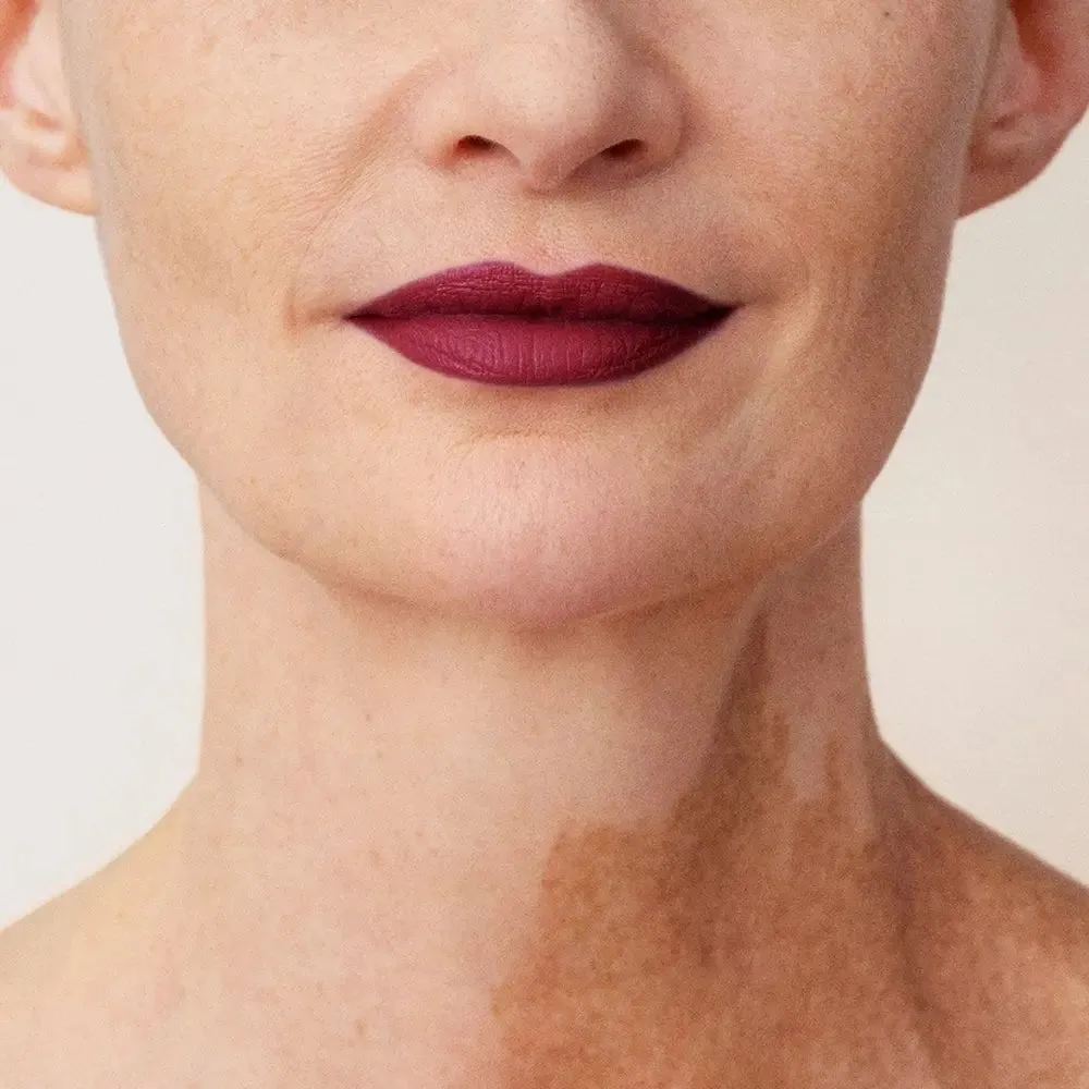 La Perla Matte Silk Lipstick 3.5ml