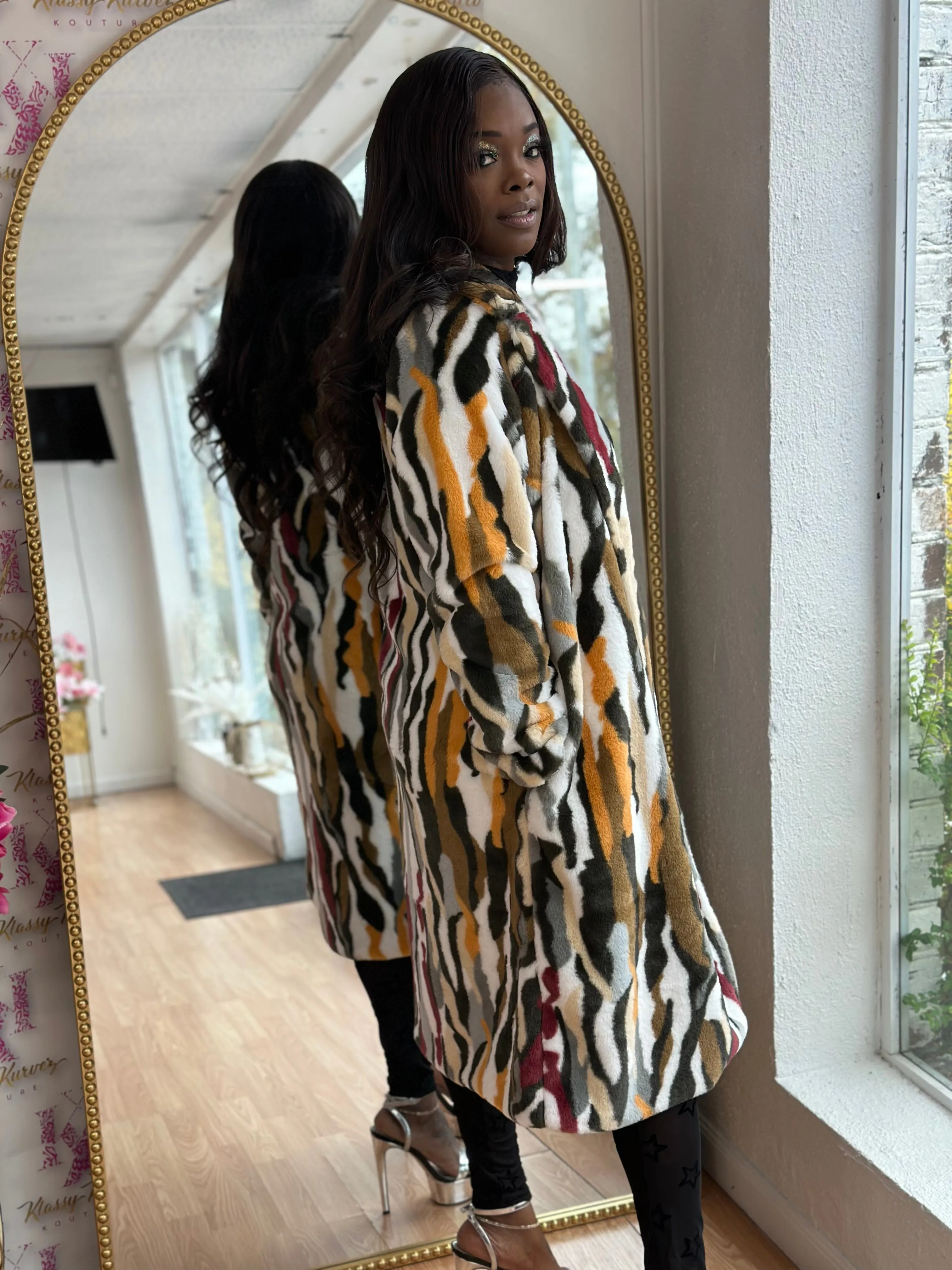 MYSTERY VYBZ COAT