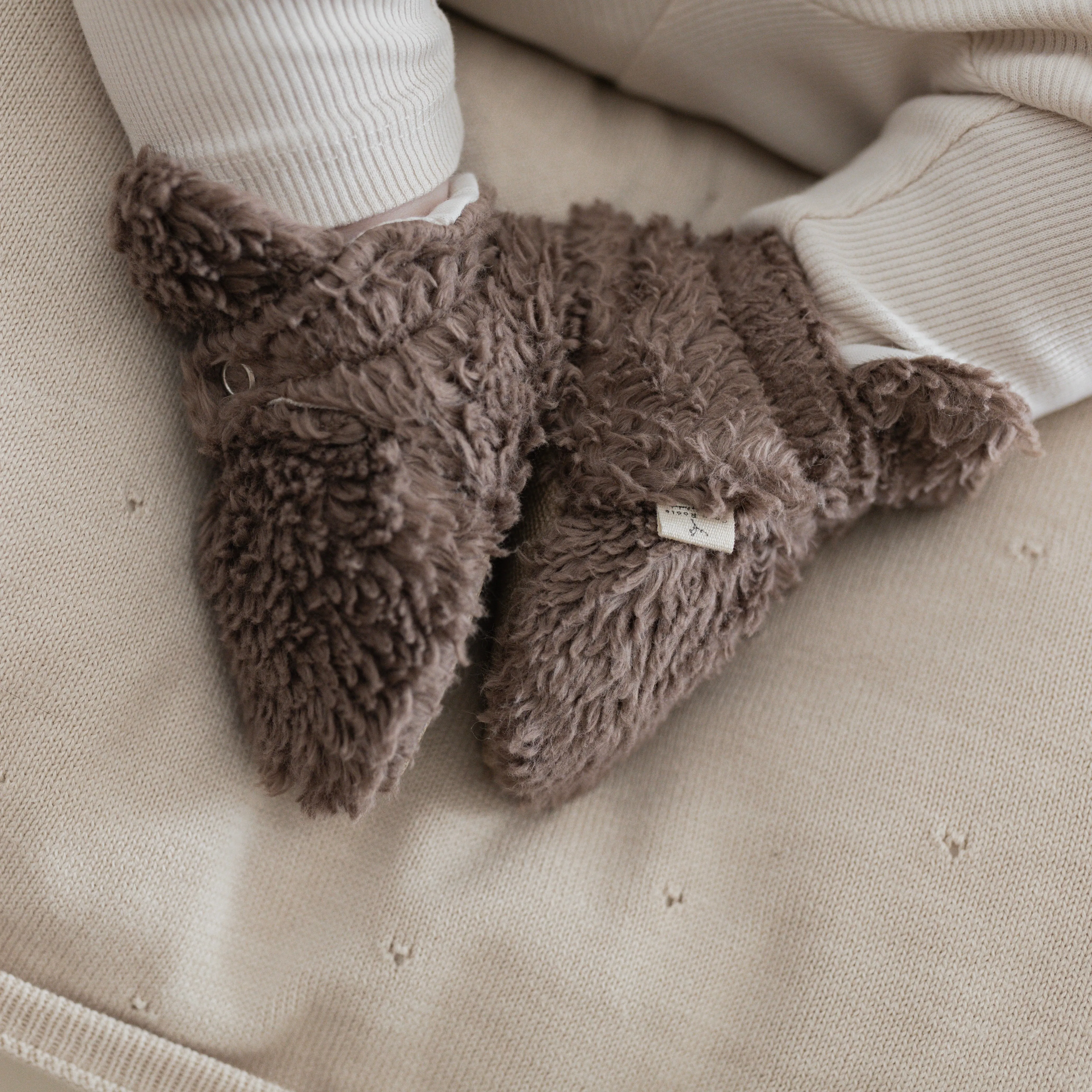 Organic Teddy Booties - Mocha