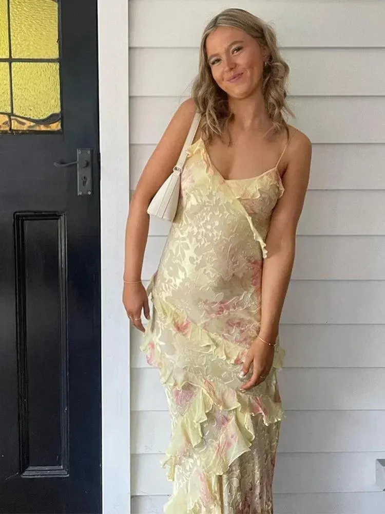 Pink Chiffon Maxi Dress: Elegant Women's Fashion for Beach Holiday Style